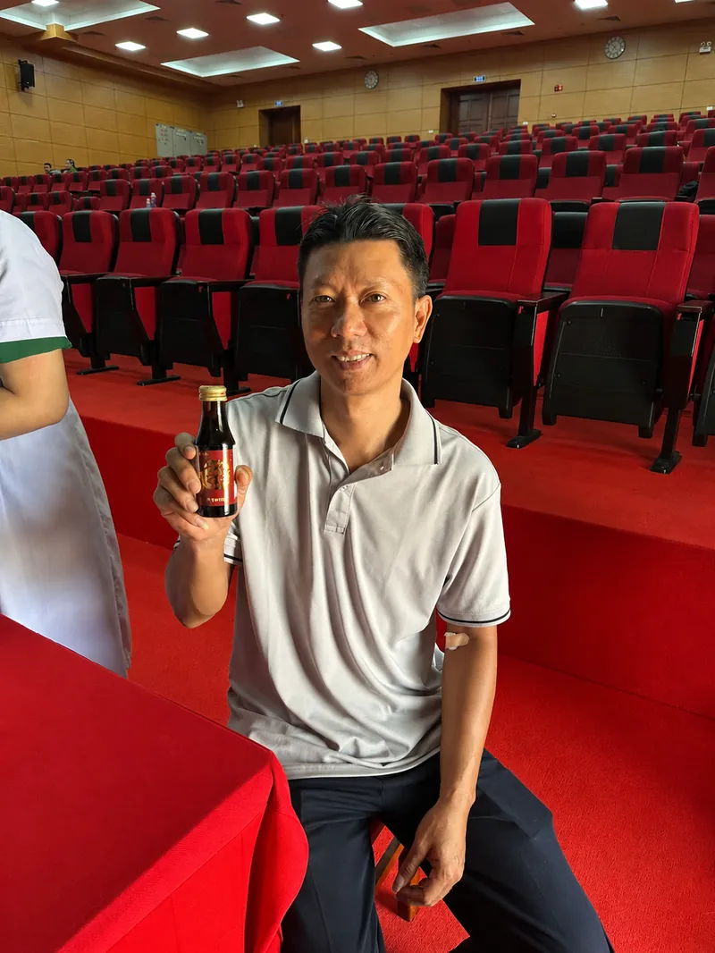 Trung Son Pharma dong hanh thu nhan mau ADN than nhan liet si